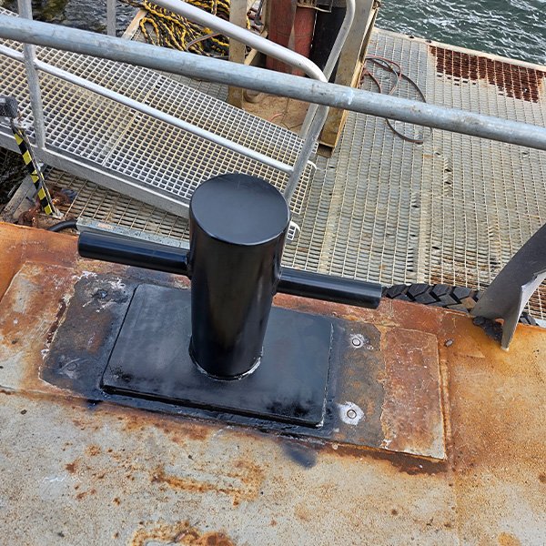 Dockside boat mooring hitching post.